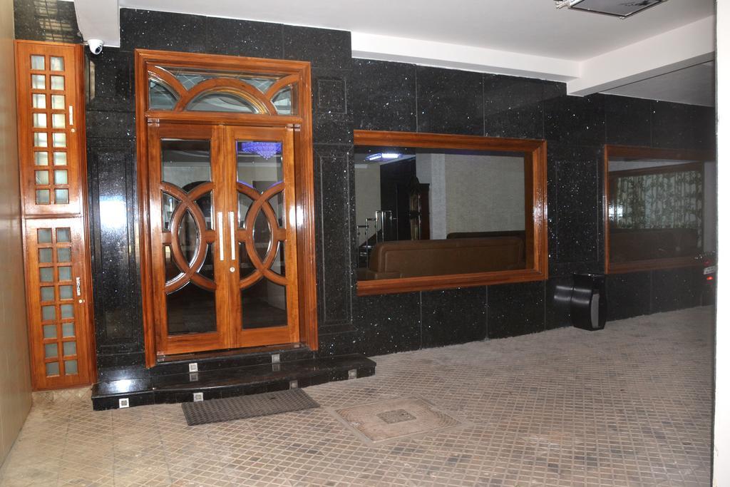 Peace Inn Chennai Eksteriør bilde