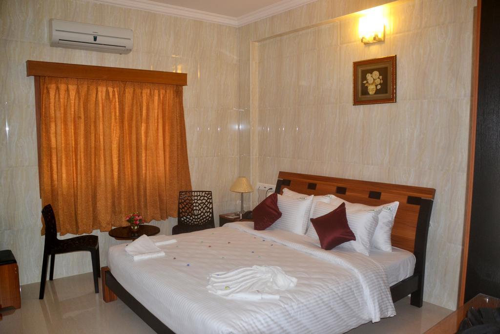 Peace Inn Chennai Eksteriør bilde