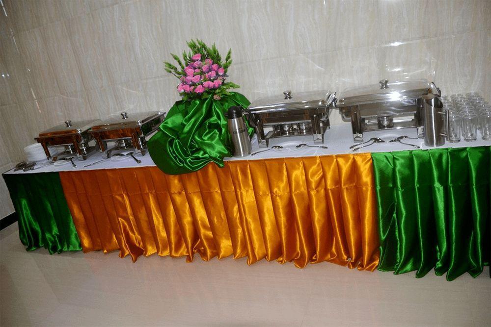 Peace Inn Chennai Eksteriør bilde